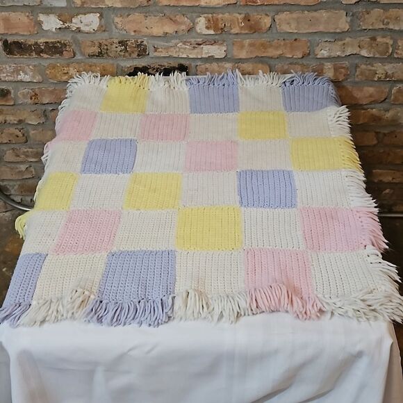 2 Handcrafted baby blankets - Picture 4 of 10